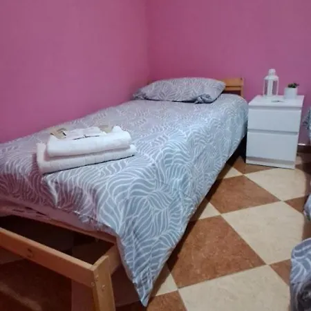 Patio Andalusi Junto A La Vina * Καντίζ